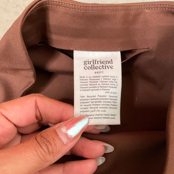 Girlfriend Collective High Rise Biker Shorts - Picture 5 of 8